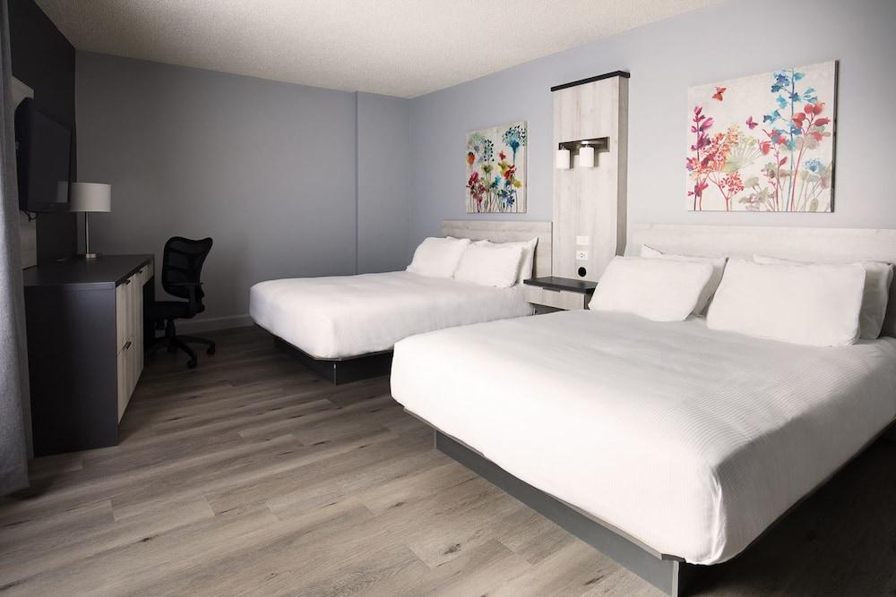 Travelodge By Wyndham Alma Exterior photo