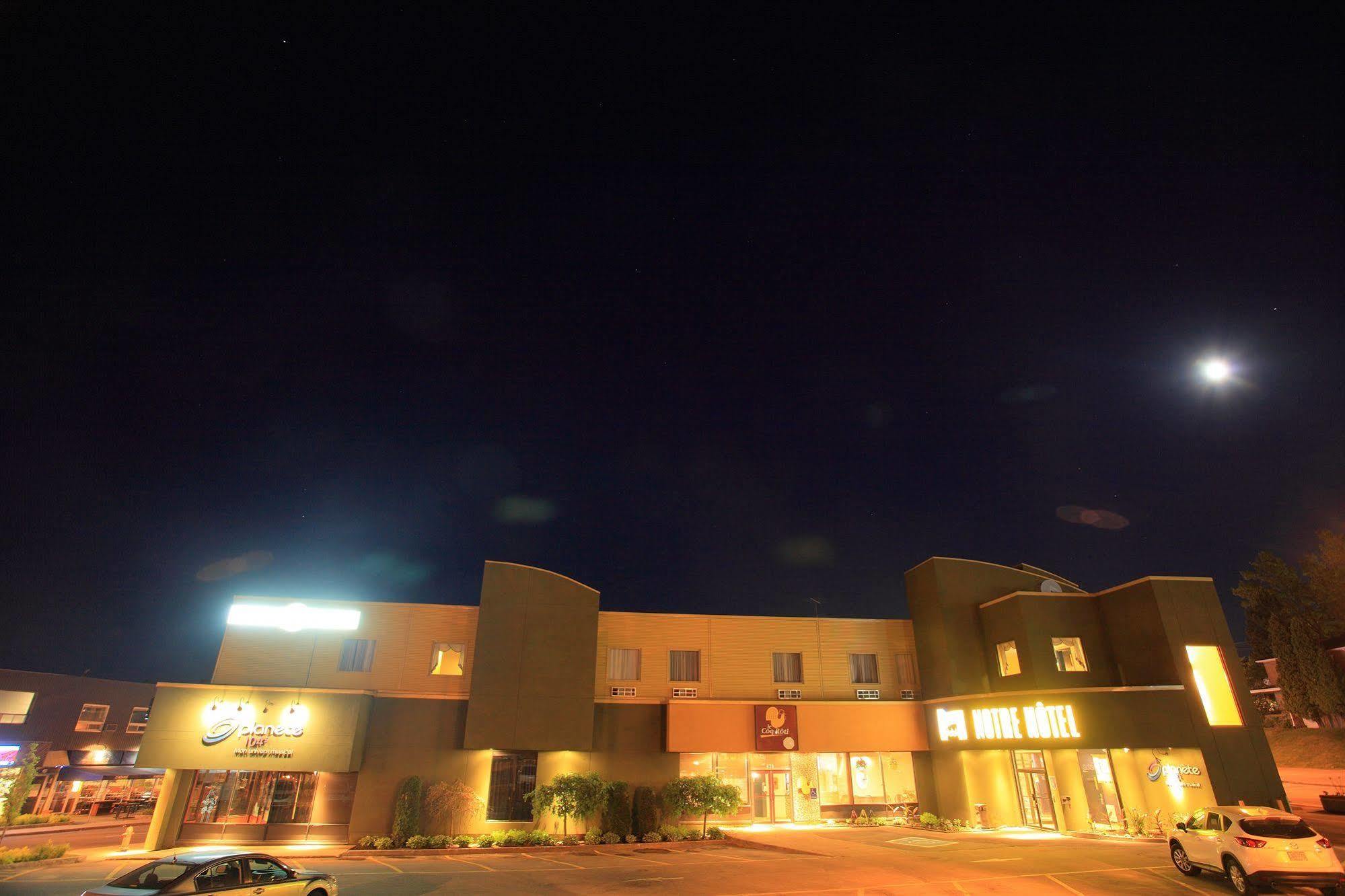 Travelodge By Wyndham Alma Exterior photo